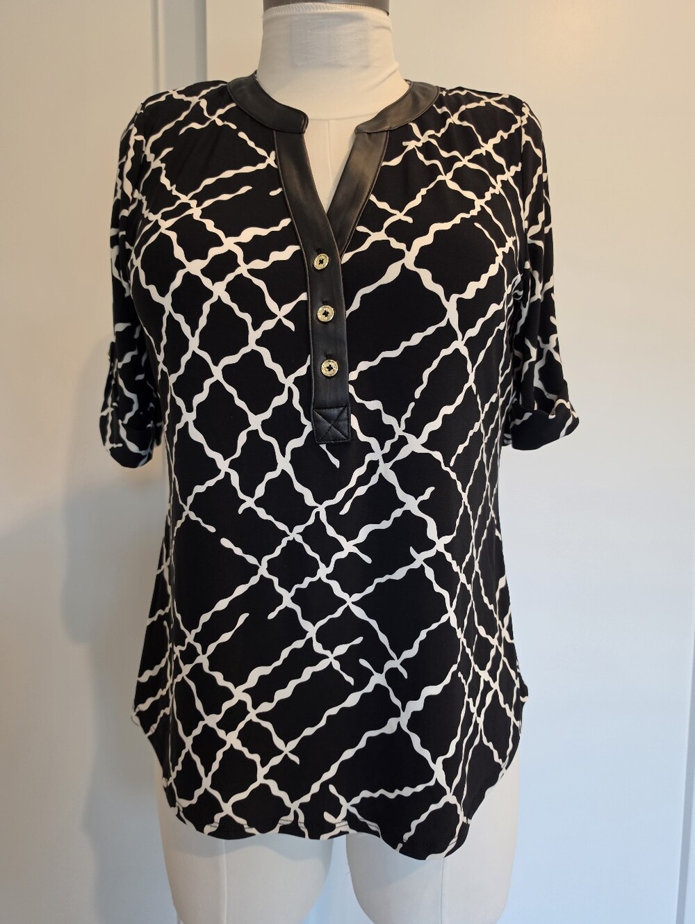 Anne Klein Black and White Geometric Henley Top